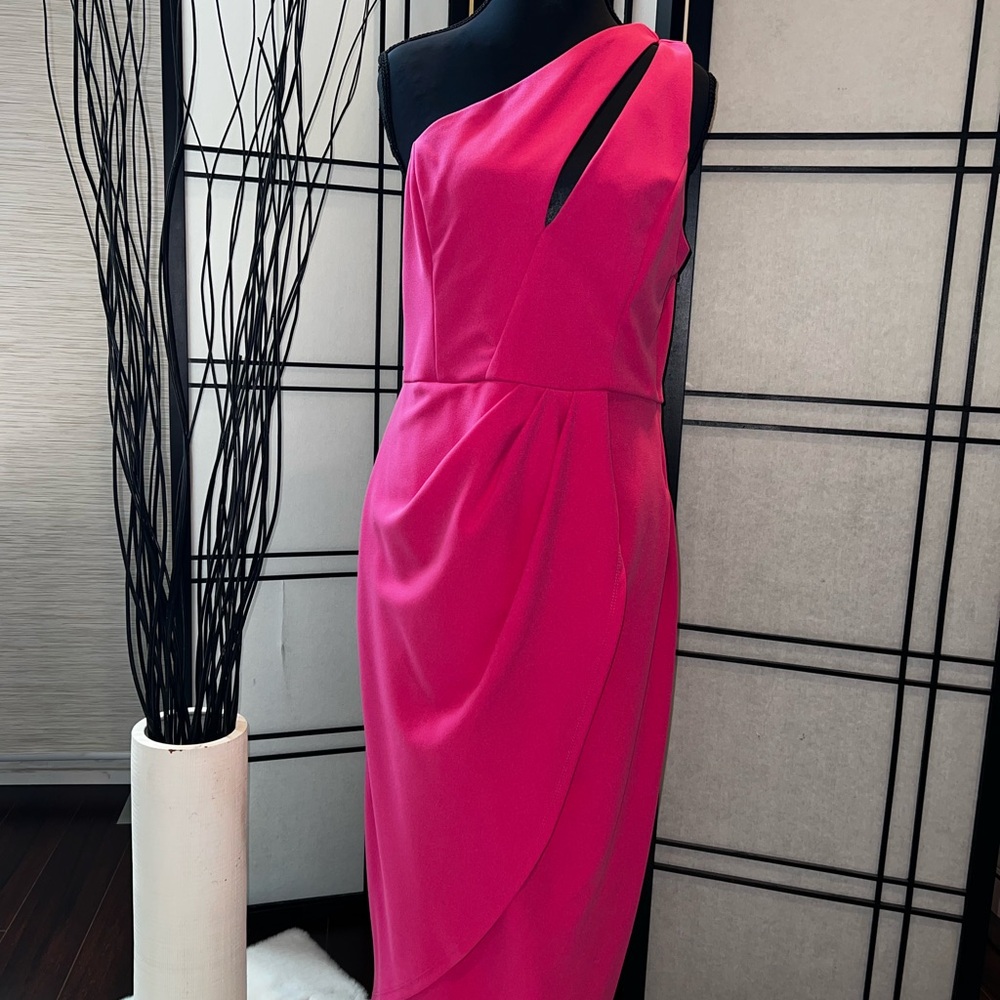 Elegant Pink One-Shoulder Dress